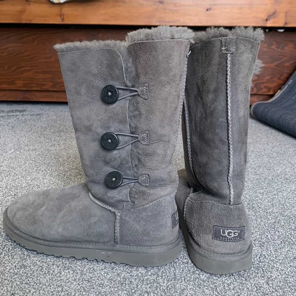 UGG 3 button boots